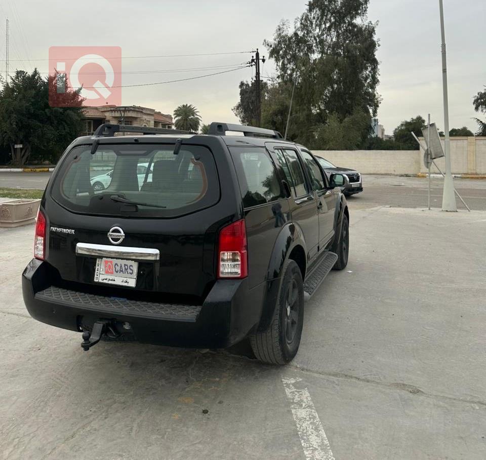 نیسان پاسفایندەر